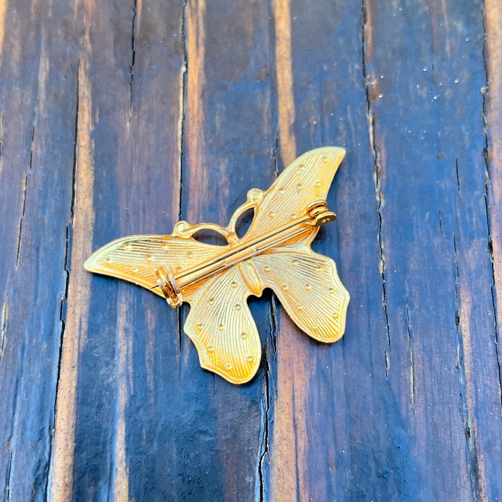 $5 Bundled 💘 Vintage Lightweight Butterfly Pin - Picture 3 of 4